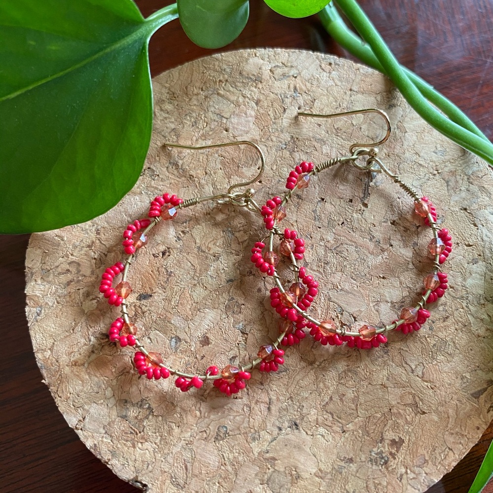 ✨Red Flower Beaded Hoops✨
